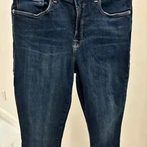 Good American- Good Legs Crop dark blue Size 8/29